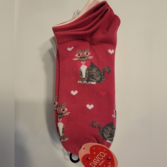 10 Pairs of Ladies Valentine Ankle Socks - Picture 1 of 3